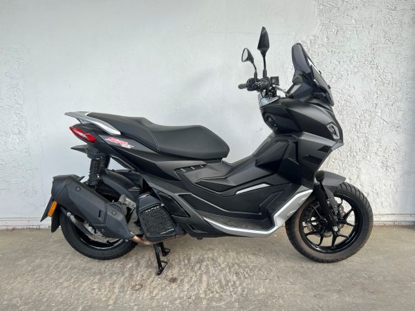 Vespa GTS 125 Superfast Umbau , Ex. KBS Vorführfahrzeug 